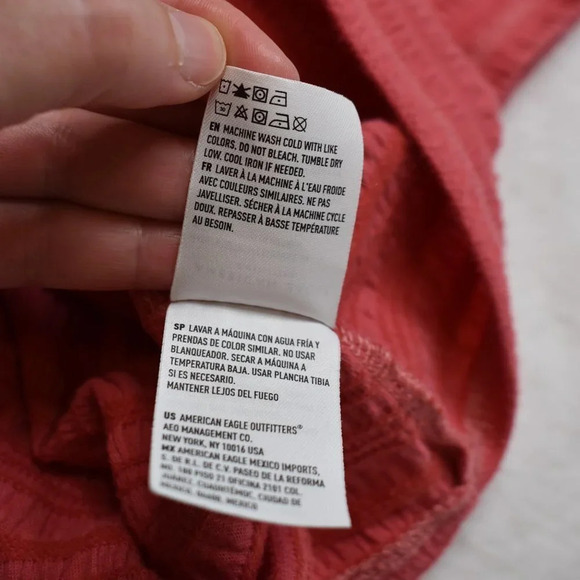 American Eagle Smocked Crop Tee Sz XS Top Shrunken Fit Boho Minimalist Barbie - Picture 12 of 16